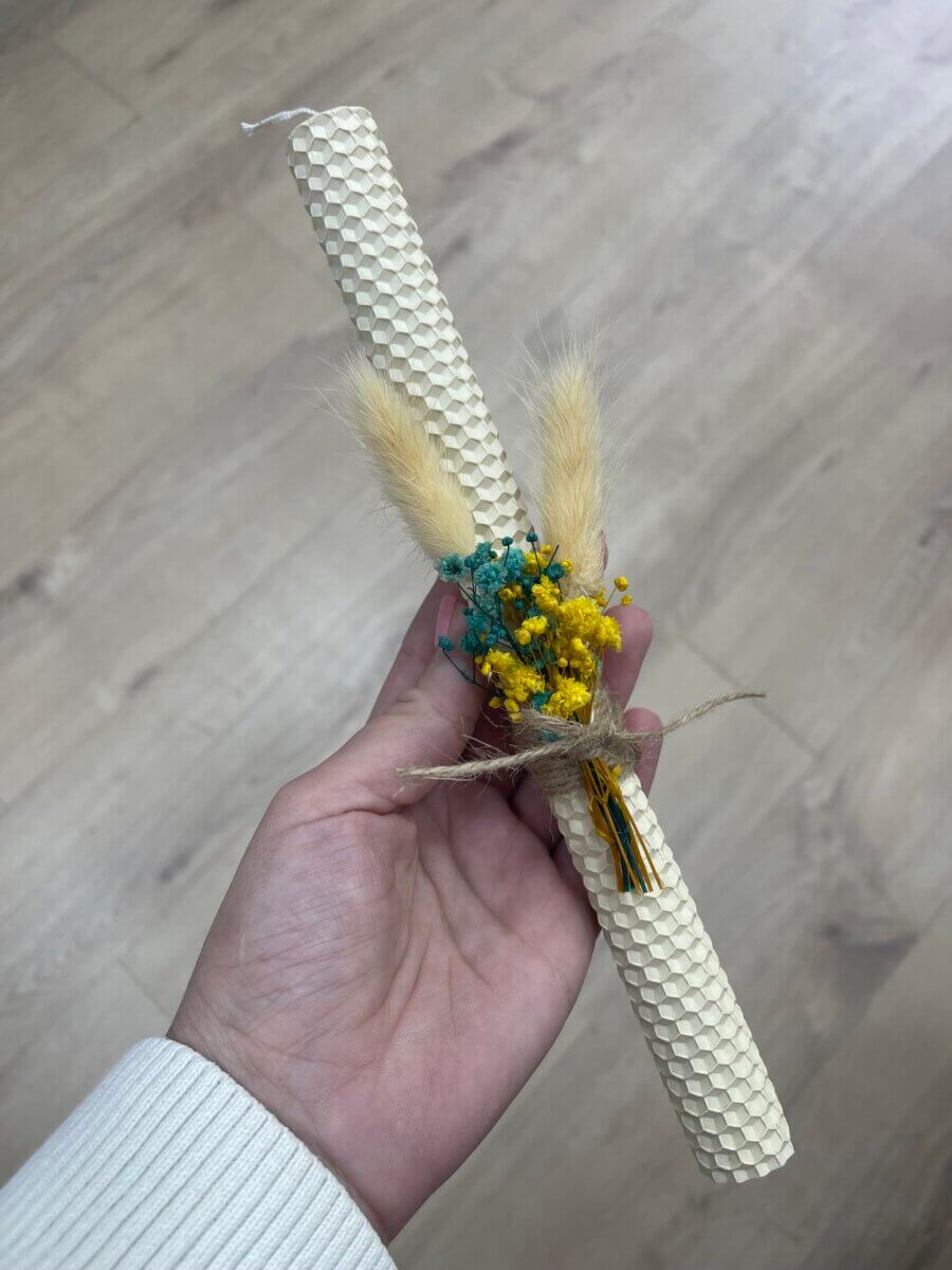 Λαμπάδα μελισσοκέρι κρεμ